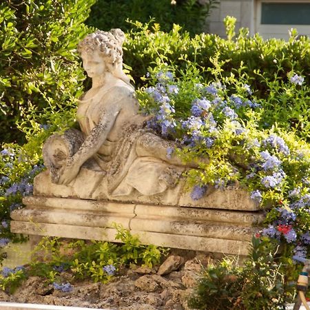 La Gran Dama Roseto Degli Abruzzi Exterior foto