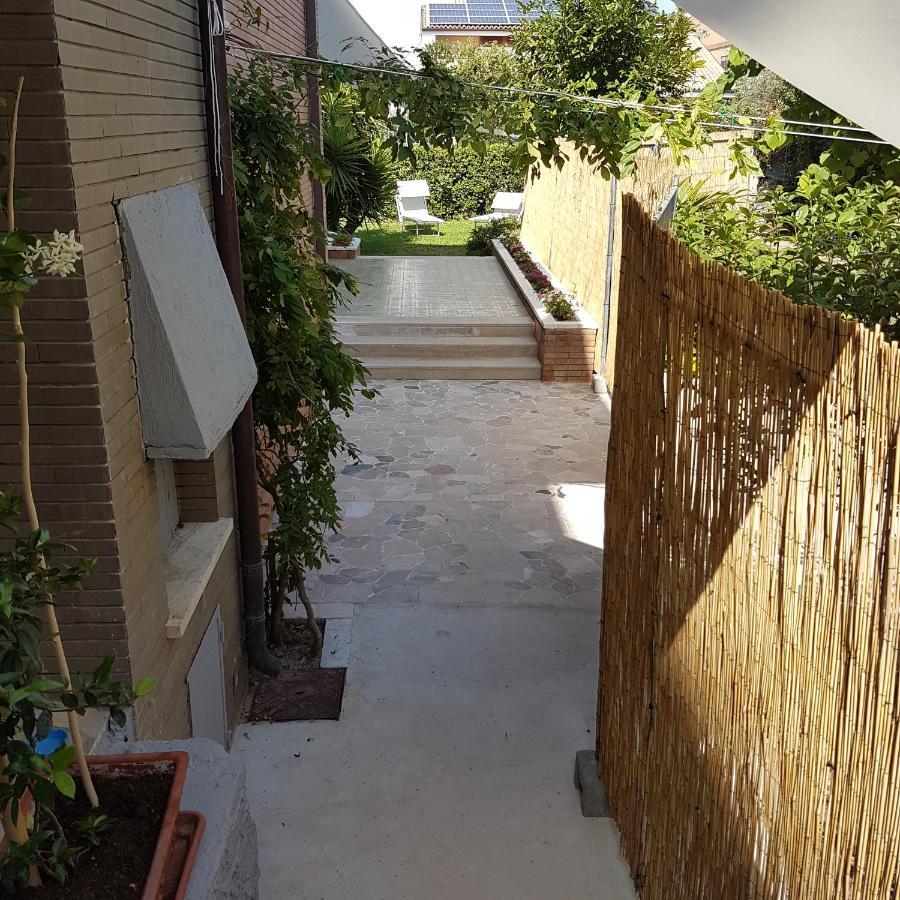 La Gran Dama Roseto Degli Abruzzi Exterior foto